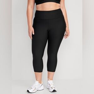 Old Navy High-Waisted PowerSoft Crop Leggings